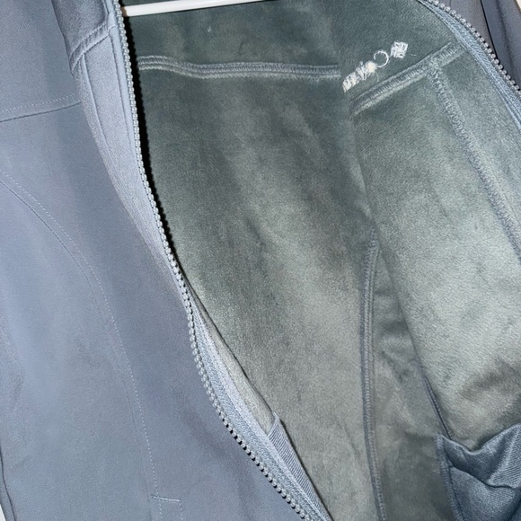 Columbia Soft Gray Fleece Ski/Snowboard/Hiking Waterproof Coat - Picture 8 of 15